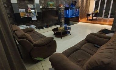 Rumah 3 Lantai di Crown Mansion Pantai Indah Kapuk Jakarta Utara