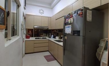 Rumah 3 Lantai di Crown Mansion Pantai Indah Kapuk Jakarta Utara