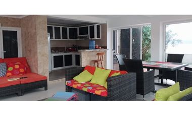 Se Vende Residencia Frente a La Playa – Punta Chame
