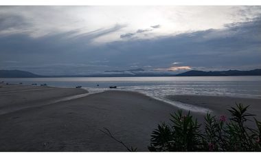 Se Vende Residencia Frente a La Playa – Punta Chame