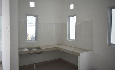 RUMAH CLUSTER BONUS CANOPI DI JALAN DELIMA