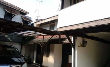 Hitung tanah saja !!! Rumah di Siliwangi dekat Dipatiukur, Cihampelas, Dago Bandung