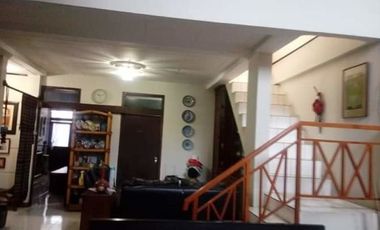 Hitung tanah saja !!! Rumah di Siliwangi dekat Dipatiukur, Cihampelas, Dago Bandung
