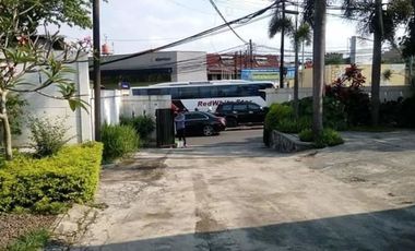 Hitung tanah saja !!! Rumah di Siliwangi dekat Dipatiukur, Cihampelas, Dago Bandung