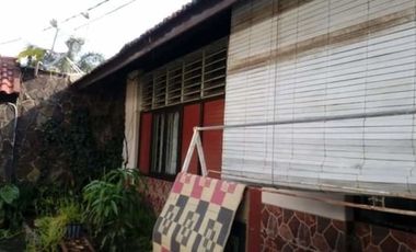 Hitung tanah saja !!! Rumah di Siliwangi dekat Dipatiukur, Cihampelas, Dago Bandung