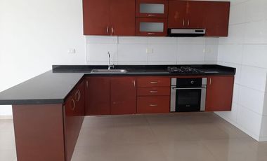 apartamento en arriendo/venta en edf reina sofia. Cod A2237