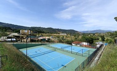 Venta de Lote en Ruitoque Bajo-Condominio Valles de España, 686.4 m². Cod V10686