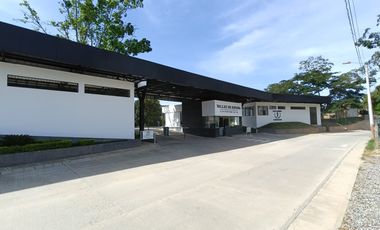 Venta de Lote en Ruitoque Bajo-Condominio Valles de España, 686.4 m². Cod V10686