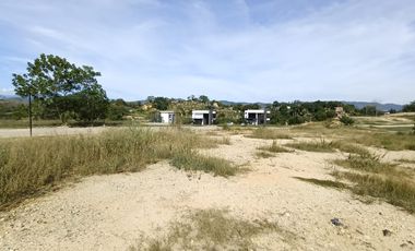 Venta de Lote en Ruitoque Bajo-Condominio Valles de España, 686.4 m². Cod V10686