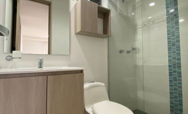 apartamento en arriendo en la 200. Cod A124463