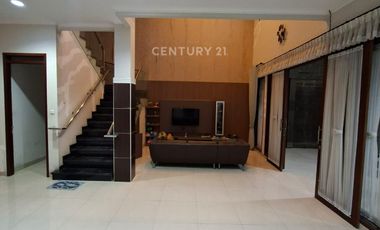 Rumah 2 Lantai Di Batununggal Full Furnished Baru Renovasi
