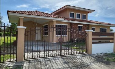 VENTA CASA PH COLONIA PUNTA CHAME CERCA DE PLAYA