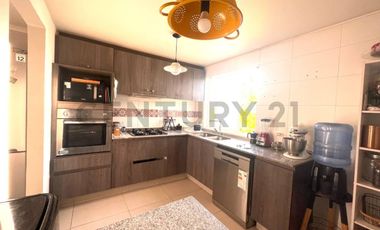 ARRIENDO LINDA PROPIEDAD ESTILO MEDITERRÁNEO EN AYRES DE CHICUREO