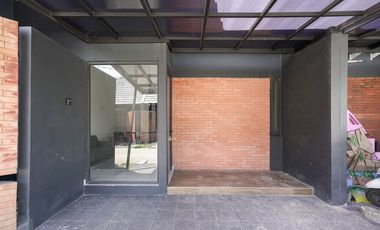 Rumah Strategis di Bekasi Dekat Stasiun 3 Kamar Dibantu KPR J-41935