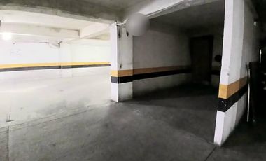 parqueadero en venta en pinares. Cod V5202