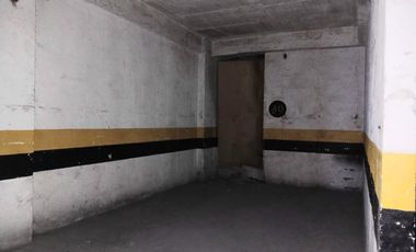 parqueadero en venta en pinares. Cod V5202