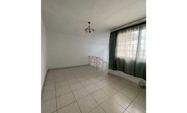 SE VENDE AMPLIA CASA EN RIVIERA COLONIAL, BRISAS DEL GOLF