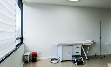 PR14184 CONSULTORIO EN RENTA SECTOR EL TESORO