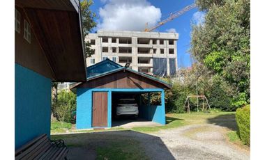 Se vende casa con amplio terreno en Chiguayante