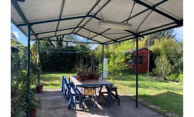 Se vende casa con amplio terreno en Chiguayante