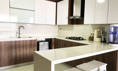 PR13802 APARTAMENTO AMOBLADO EN RENTA SECTOR LOS BENEDICTINOS