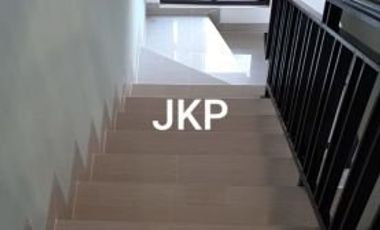 RUMAH MEWAH DAN MURAH FASILITAS LENGKAP SIAP HUNI BANYAK BONUS HANYA DI JATIASIH BEKASI