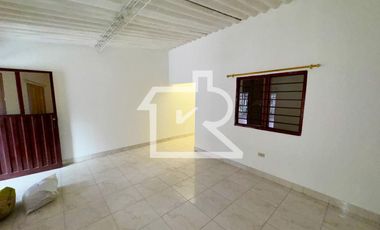 casa en venta en llanitos - los patios. Cod V12912
