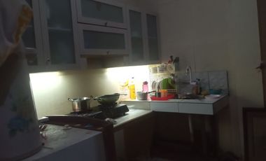 Ruko & Wardrobe di Jl.Raya Pamulang Tangsel. Pinggir jalan