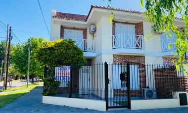 Venta Monte Grande Muy Buen Dúplex De 2 Dormitorios