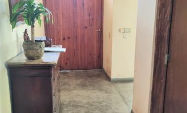 CASA DE 3 DORMITORIOS  FRENTE AL GOLF - EN VENTA