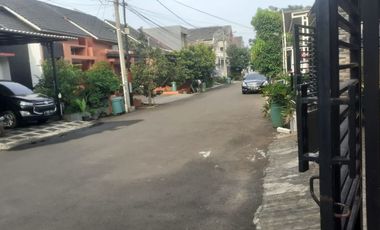 Sewa Cluster Hook Jl Utama Kranji Strategis dkt Stasiun Tol ke Jakarta