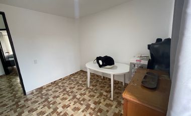 casa en venta en la alborada. Cod V4881