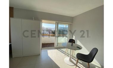 Venta de moderno loft recién remodelado en Reñaca
