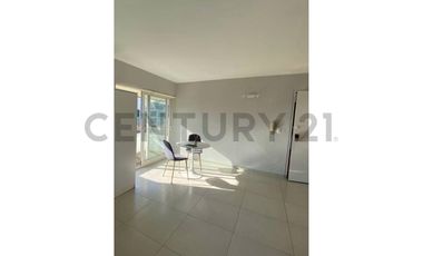 Venta de moderno loft recién remodelado en Reñaca