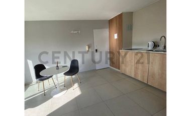 Venta de moderno loft recién remodelado en Reñaca