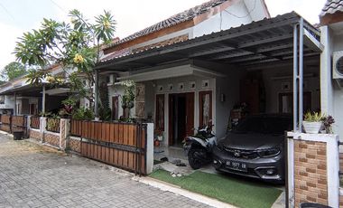 Jual Cepat, Rumah 3 Kamar, Hunian Keluarga Nyaman Di Maguwoharjo.