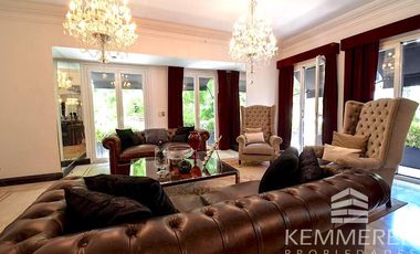**** VENTA / ALQUILER Casa en  BARRIO PARQUE*****