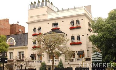 **** VENTA / ALQUILER Casa en  BARRIO PARQUE*****