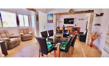 VENTA DE CASA EN AGUADULCE CON PISCINA 8,000 MT2