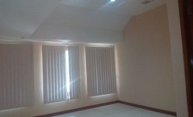 Rumah Menteng 3 Kamar Siap Huni