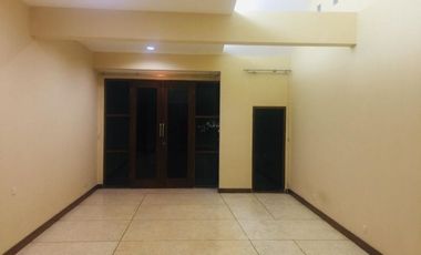 Rumah Menteng 3 Kamar Siap Huni