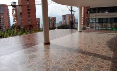 Casa unifamiliar en venta en el Poblado los Balsos Medellín