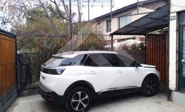 Casa en Venta en Los Jazmines con Americo Vespucio