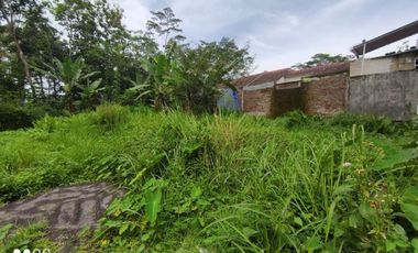 RUMAH MURAH 2 LANTAI 500 JUTAAN TEPI JALAN MAGELANG