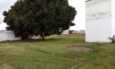 Rento Bodega Y Terreno en Queretaro