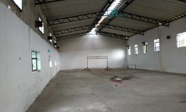 Rento Bodega Y Terreno en Queretaro