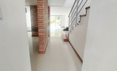 Casa en Arriendo Envigado Sector La Intermedia