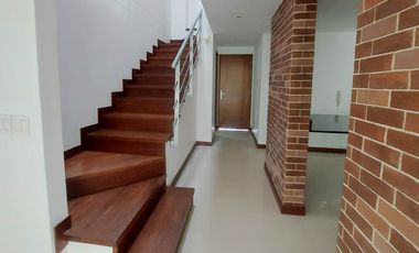 Casa en Arriendo Envigado Sector La Intermedia