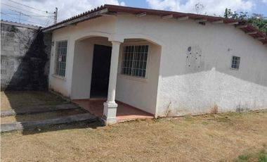 VENDO CASA EN ARRAIJAN JUAN DEMOTENES PUERTA DE HIERRO 2R