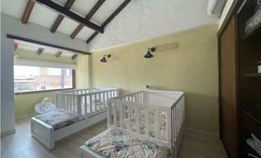 VENDO HERMOSA CASA CAMPESTRE EN CAJIC